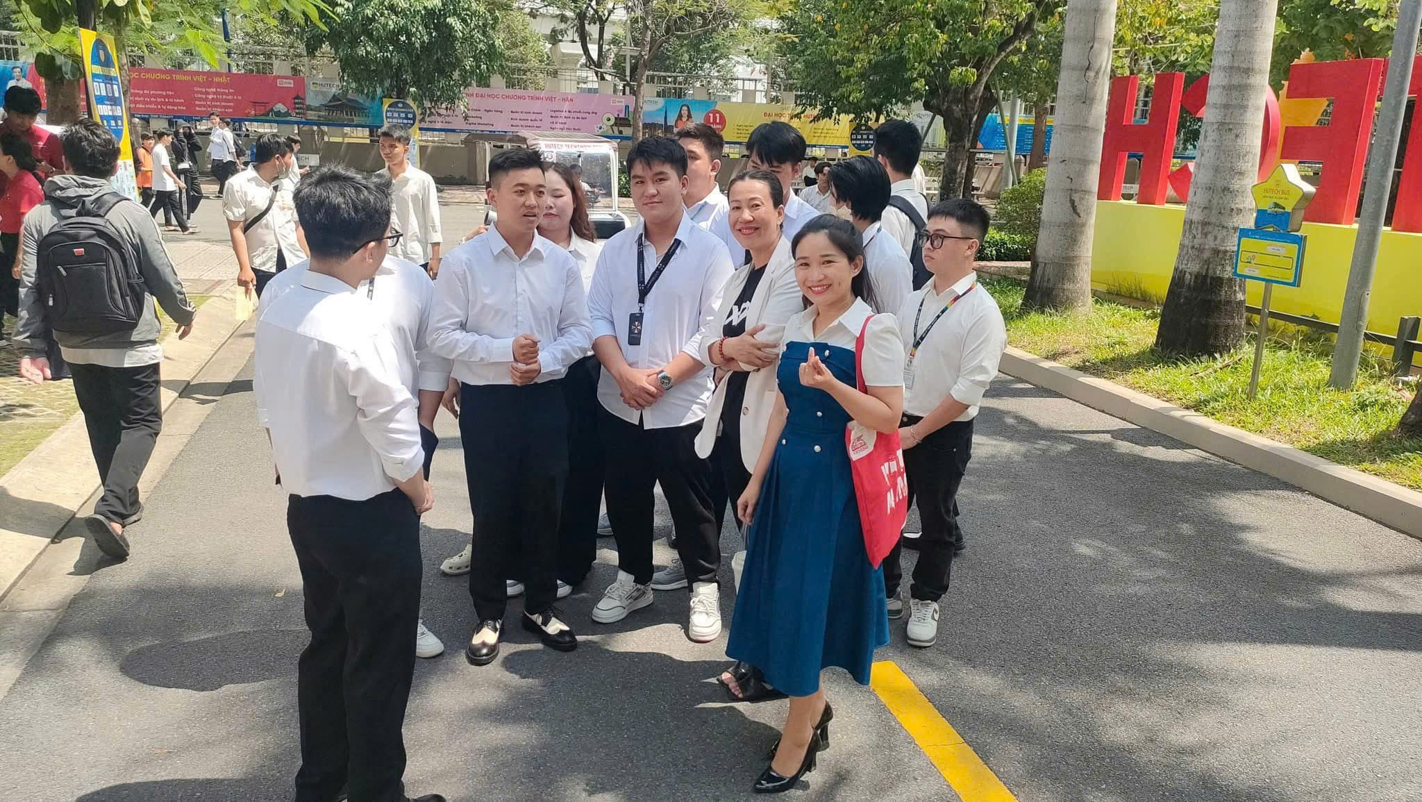 Các học viên tiêu biểu của Thuỷ Tùng